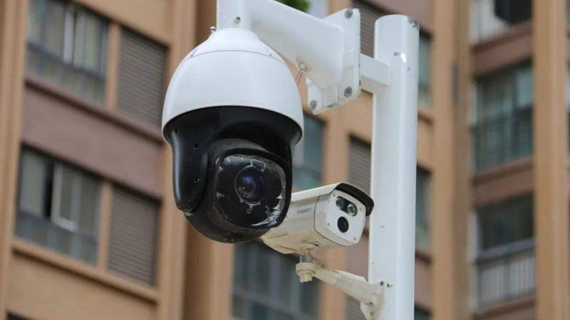 室外摄像头安装费用揭秘：影响价格的关键因素**